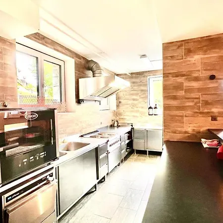 Hostel Family & Mountain C'est La Vie