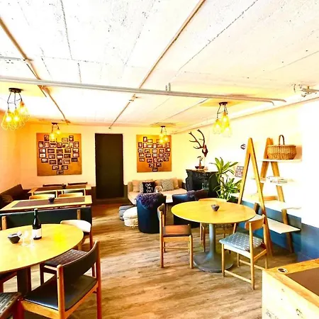 Family & Mountain C'est La Vie Hasliberg