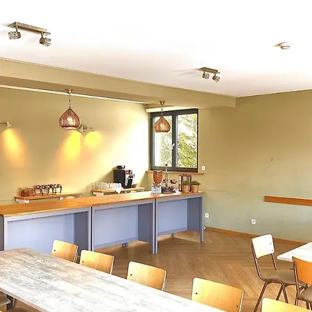Auberge de jeunesse C'est La Vie *
