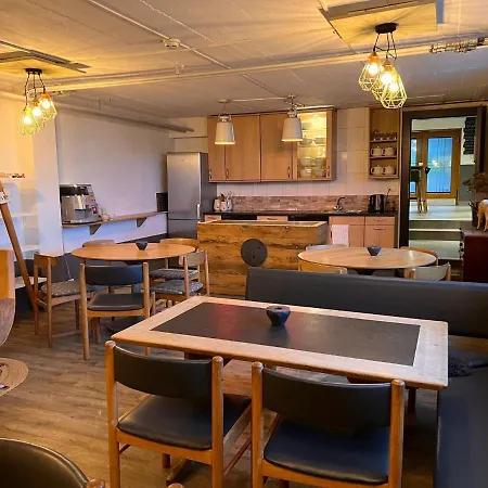 Hostel Family & Mountain C'est La Vie *