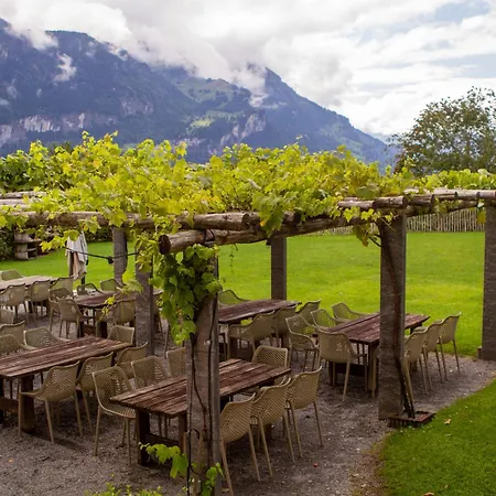 Family & Mountain C'est La Vie Hasliberg