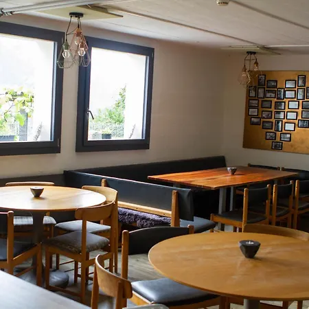 Auberge de jeunesse C'est La Vie