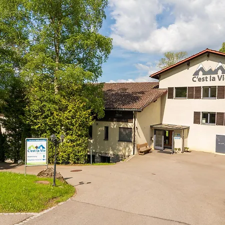 Family & Mountain C'est La Vie *