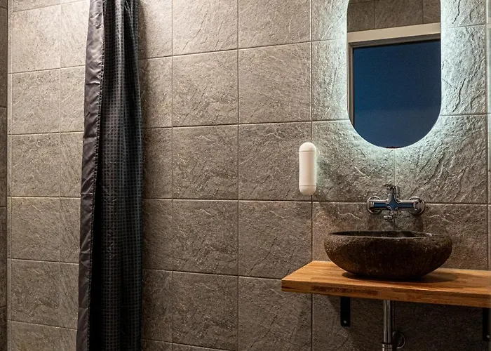 Family & Mountain C'est La Vie *