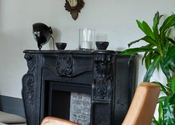 Family & Mountain C'est La Vie *